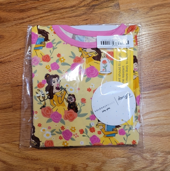NIB Little Sleepies Disney Princess Belle Two-Piece Short Sleeve Pajamas 12-18 M - Picture 8 of 10